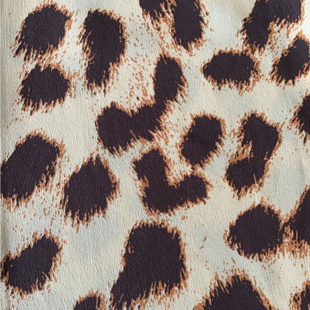NWT EQUIPMENT 100% Silk Femme Sleeveless Top.  Animal print Beautiful! - Picture 3 of 6